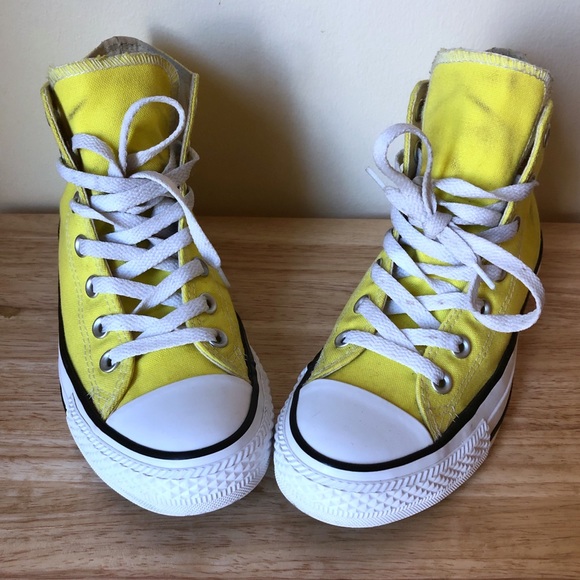 yellow converse size 7